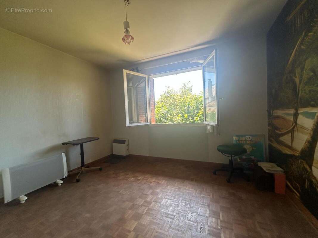 Maison 110 m² à La Neuville-Chant-D'oisel  - photo 7