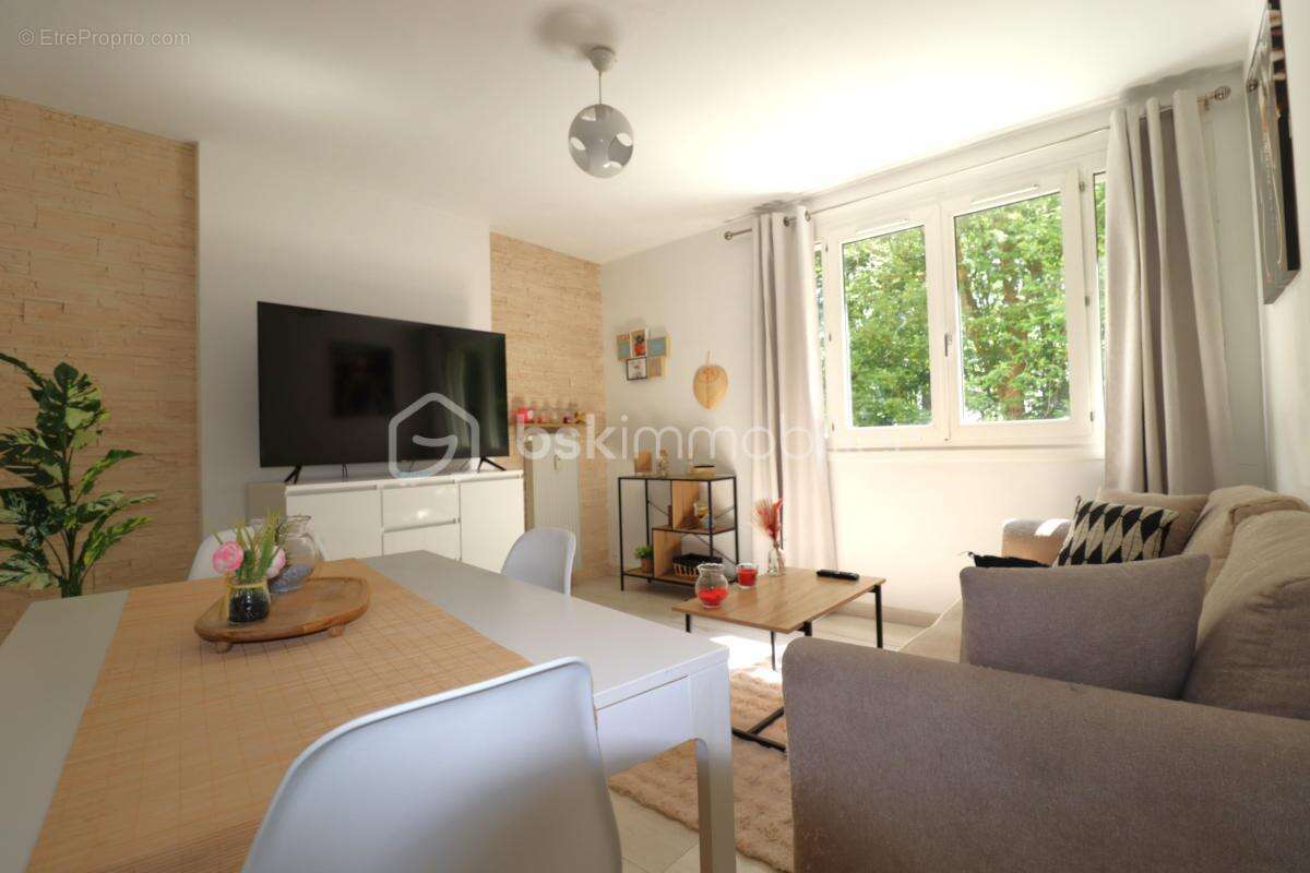 Appartement à SAINT-GERMAIN-LES-ARPAJON