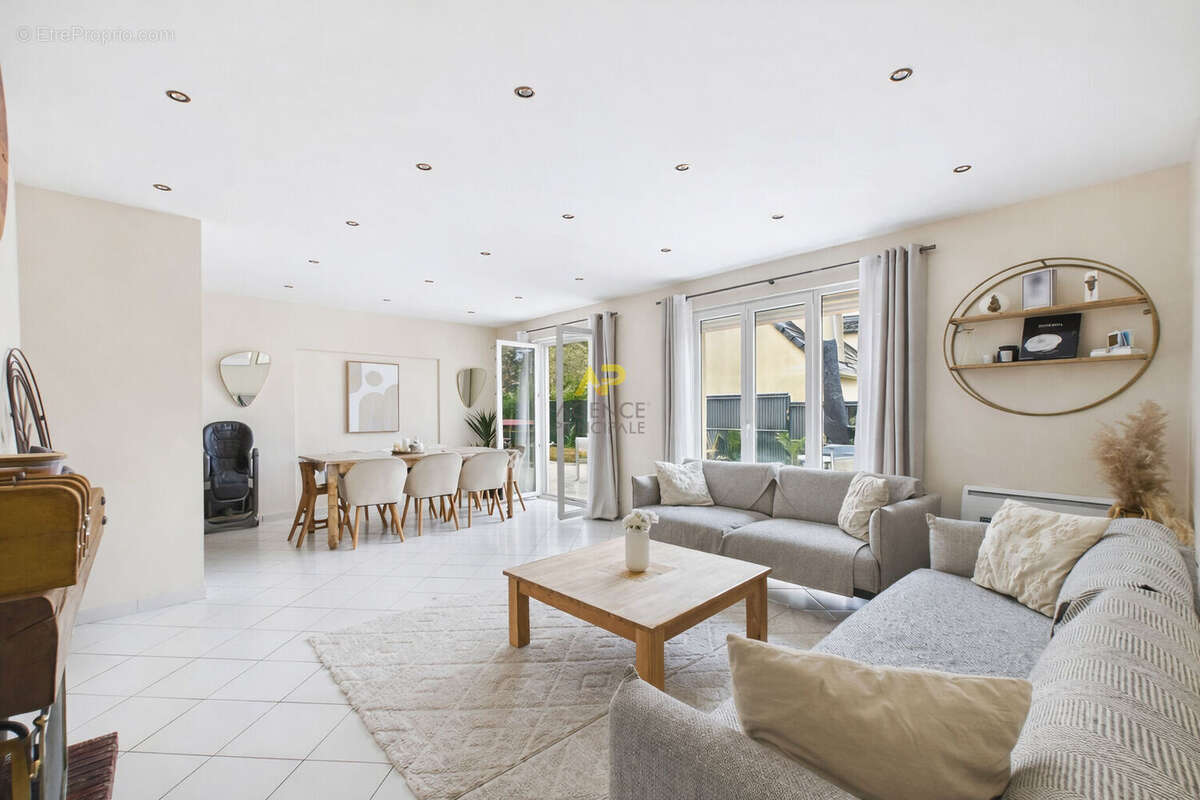 Maison à MONTIGNY-LES-CORMEILLES