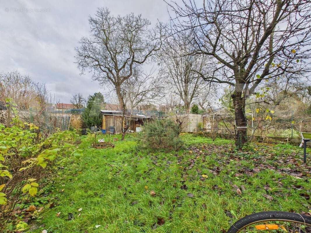 CAM04006G0-PR0043-STILL009 - Maison à SOISY-SUR-SEINE