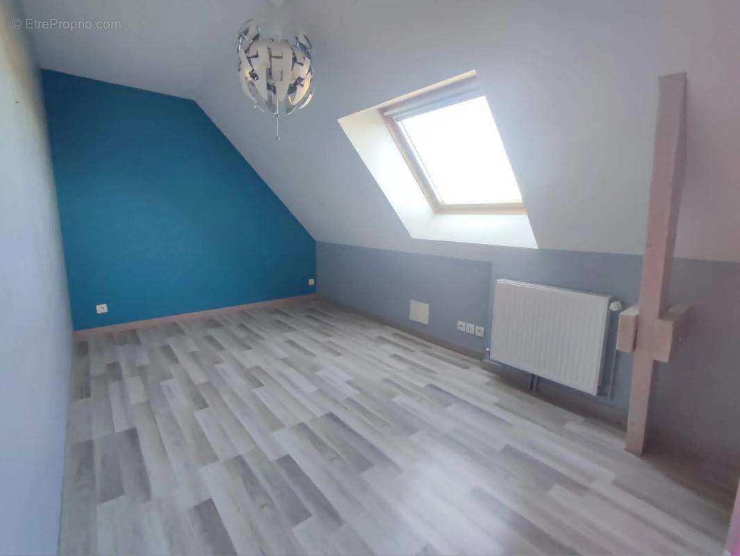 Maison de 7 pièces de 155 m² à Montreuil-au-Houlme - photo 6