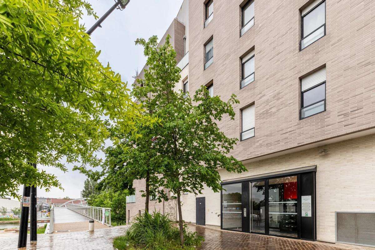 Appartement à AUBERVILLIERS