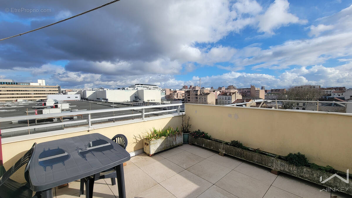 Appartement à IVRY-SUR-SEINE
