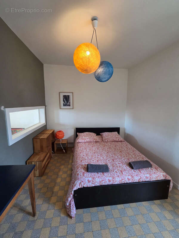 Appartement à MARSEILLE-2E