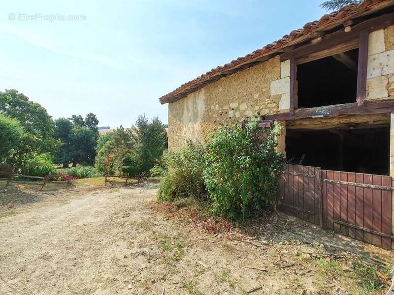 Ancien hameau de caractère sur 1,4 hectare – Un véritable havre de paix en pleine nature - photo 16
