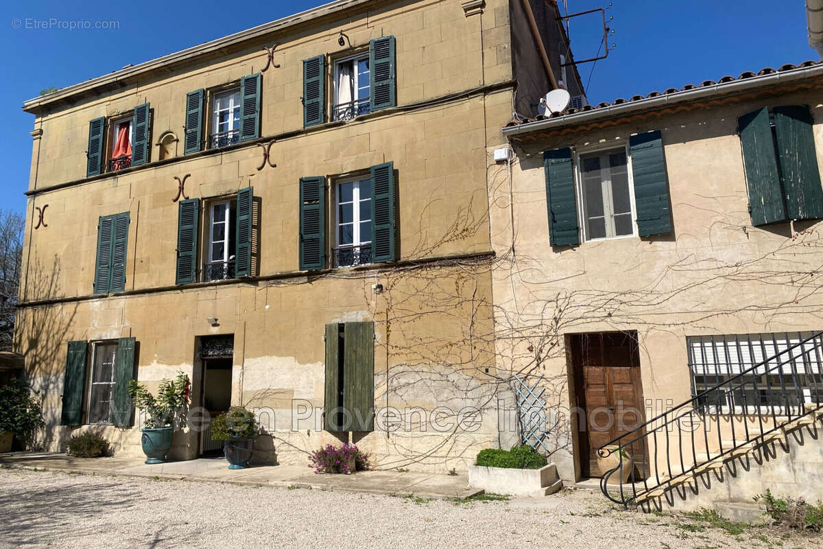 Maison à EYGUIERES