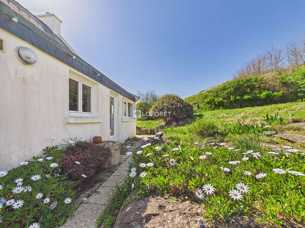 Maison à CLEDEN-CAP-SIZUN