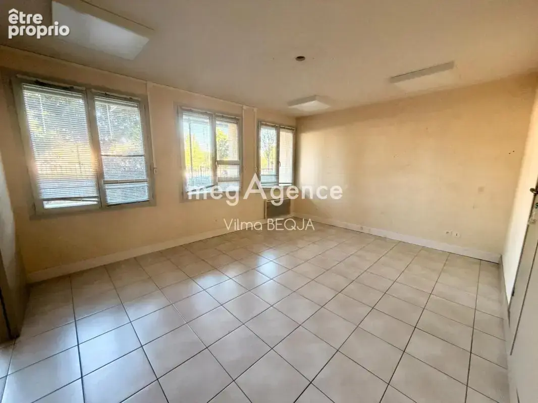 Sens – local commercial de 169 m² avec vue exceptionnelle sur l’yonne - photo 2