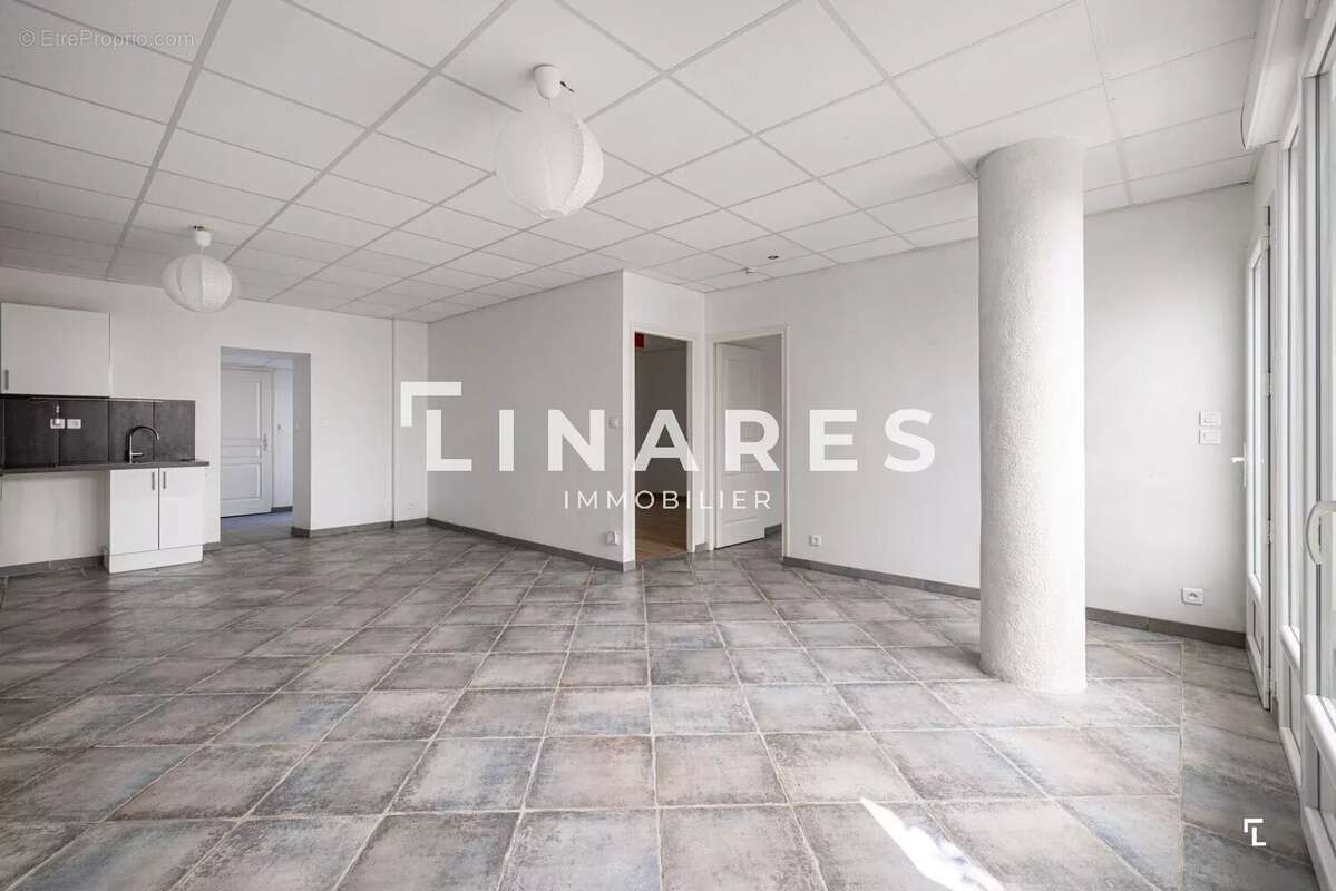Appartement à MARSEILLE-11E