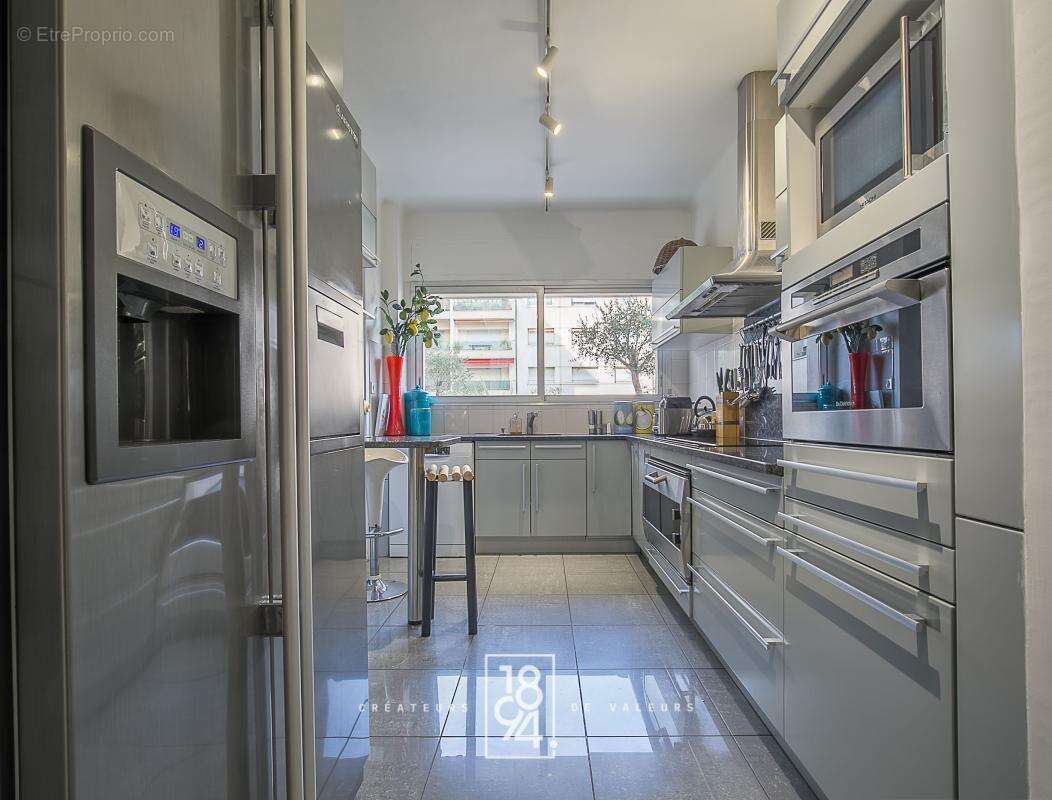 Appartement à MARSEILLE-8E