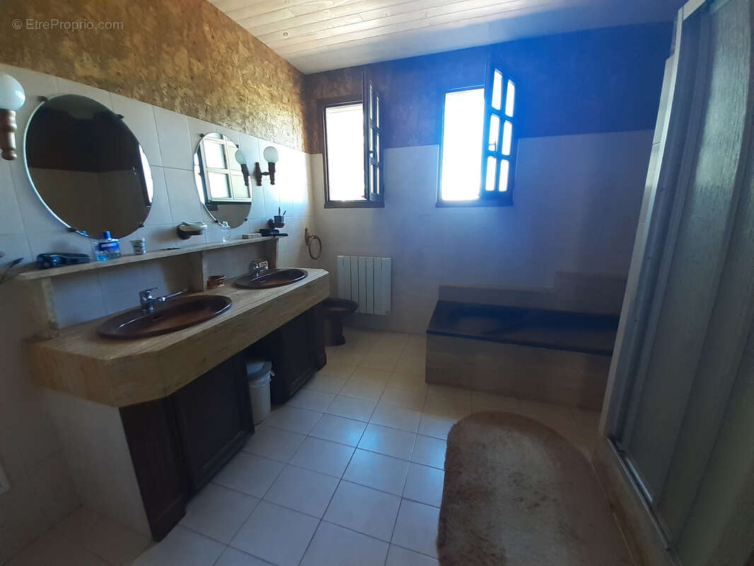 Ensemble immobilier à 25km de Millau - photo 9