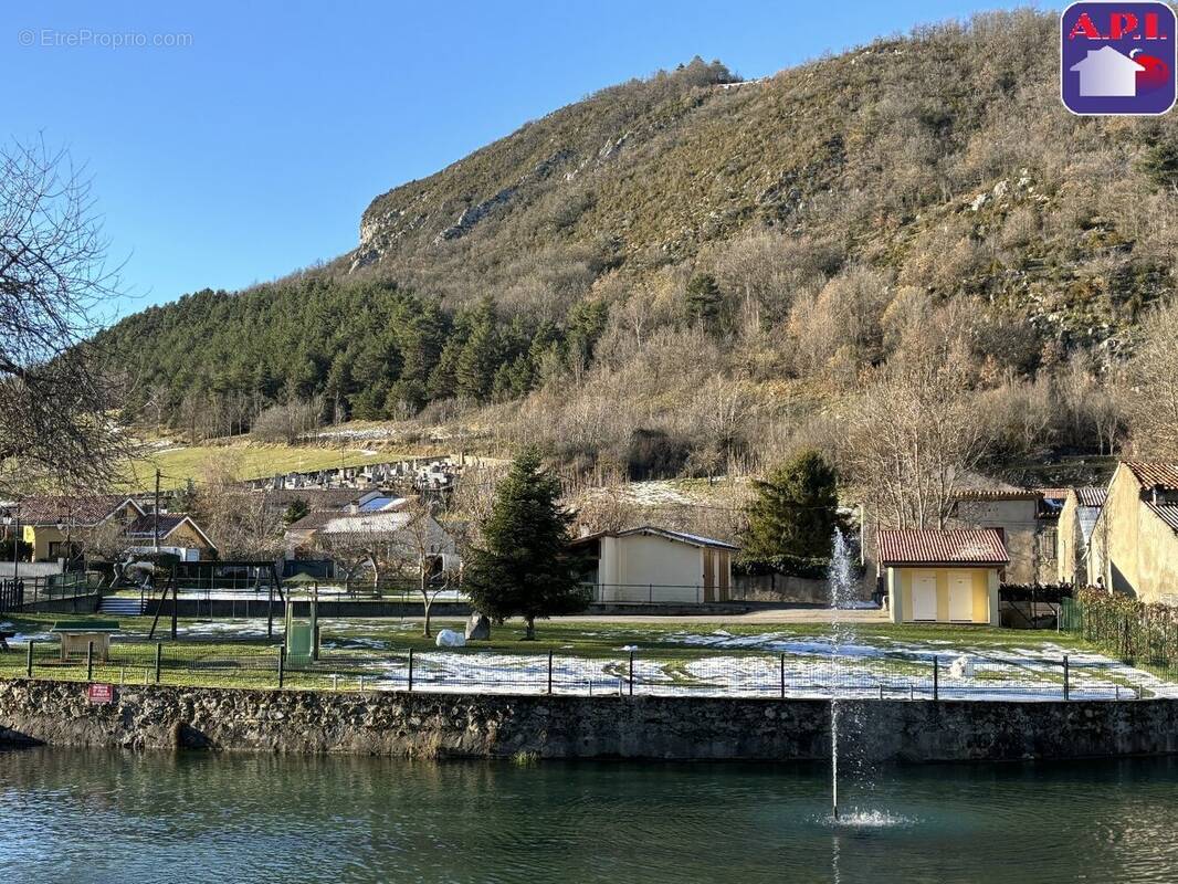 Terrain à ROQUEFEUIL