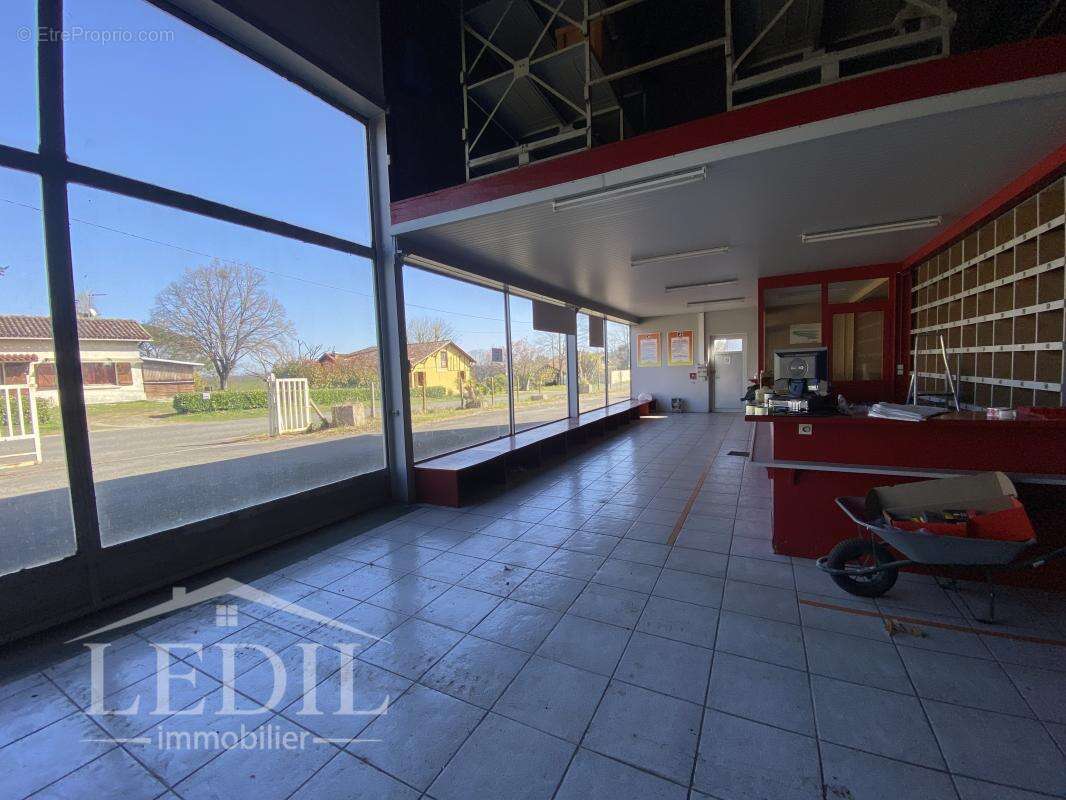 Commerce à CAZAUBON