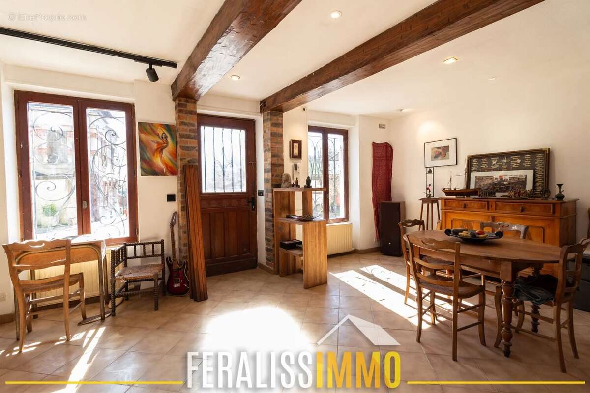 Maison à EVECQUEMONT