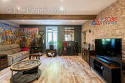 Salon 2  - Appartement à CORMATIN