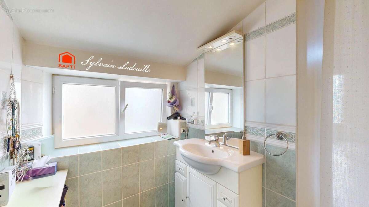 Photo 9 - Maison à SAINT-LAURENT-LA-VALLEE