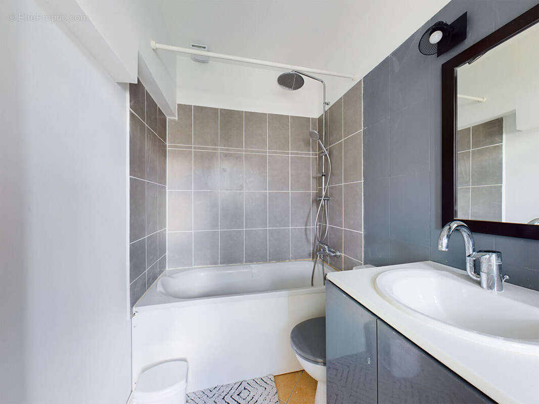 Appartement à COLOMBES