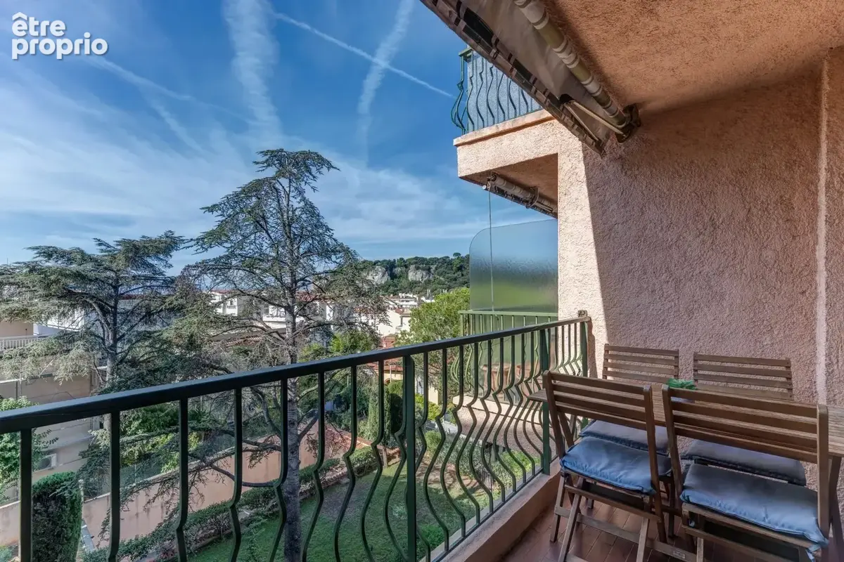 Nice port – 2 pièces traversant avec balcon, terrasse et aperçu mer - photo 8