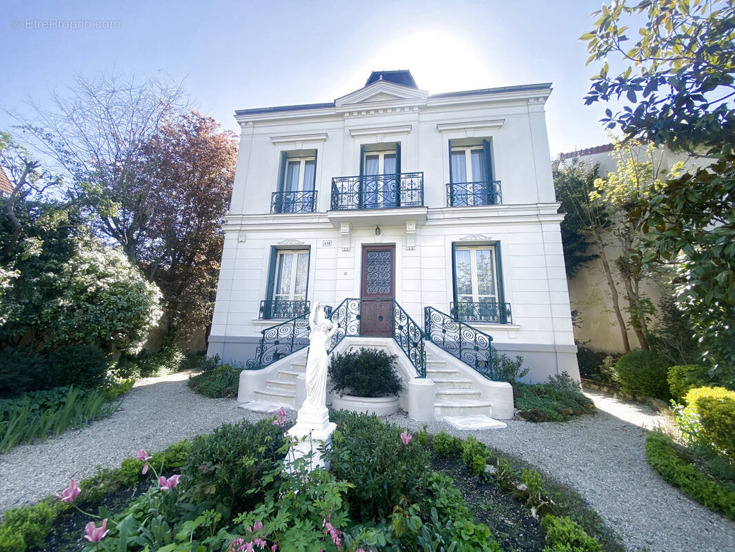 Maison à LE RAINCY