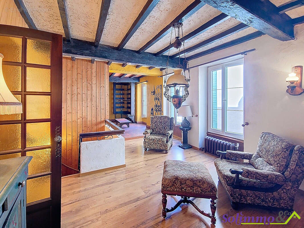 Maison à LES ABRETS