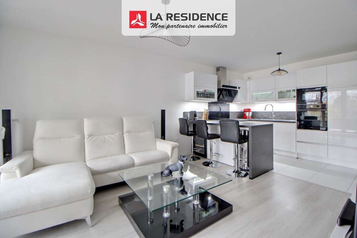 Appartement à VERNEUIL-SUR-SEINE