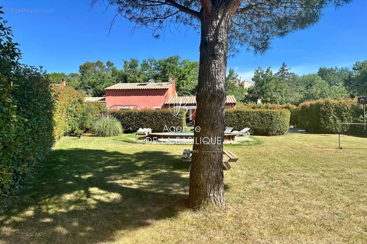 Maison à SAINT-MAXIMIN-LA-SAINTE-BAUME