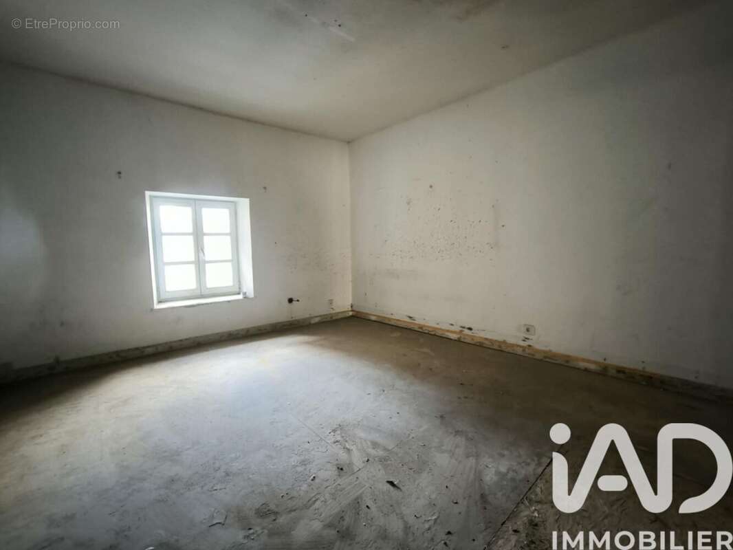 Photo 6 - Appartement à CHARLEVILLE-MEZIERES