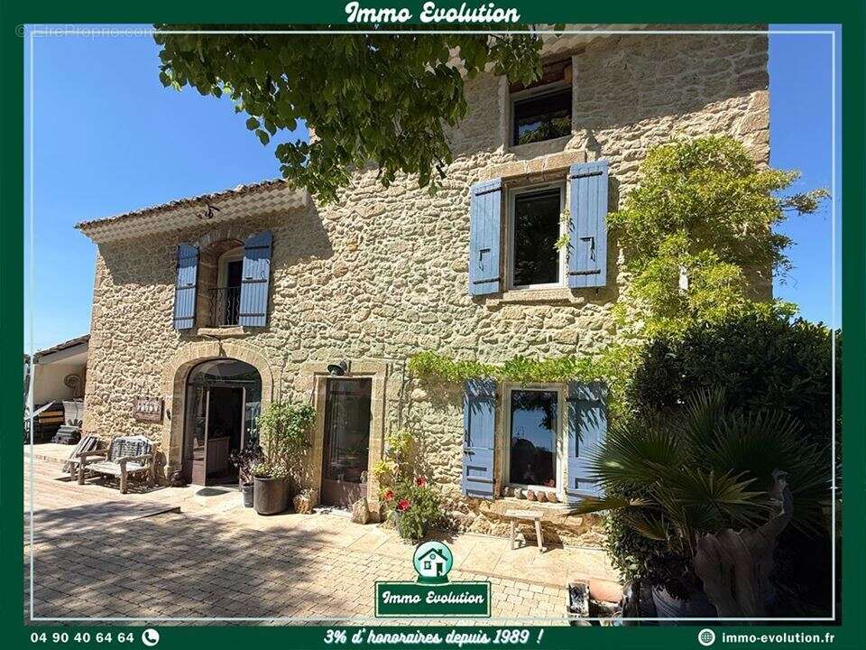 Maison 6 pièces 210 m² à vendre à Camaret-Sur-Aigues (84850) - photo 2