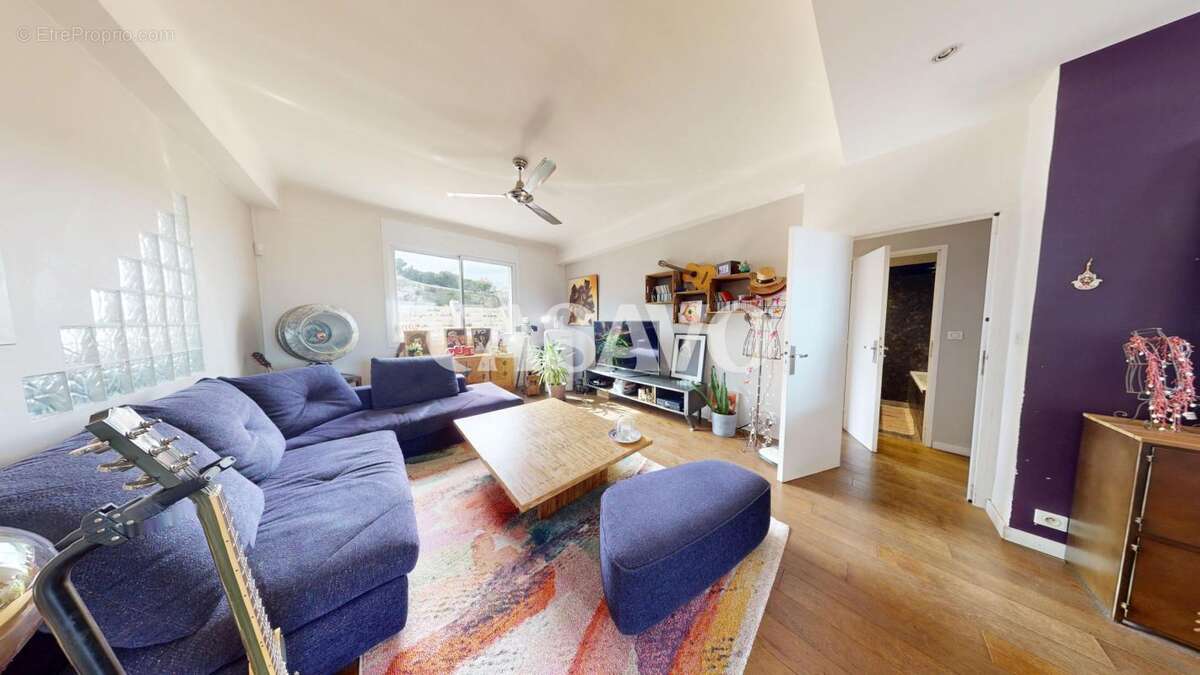 Appartement à MARSEILLE-6E