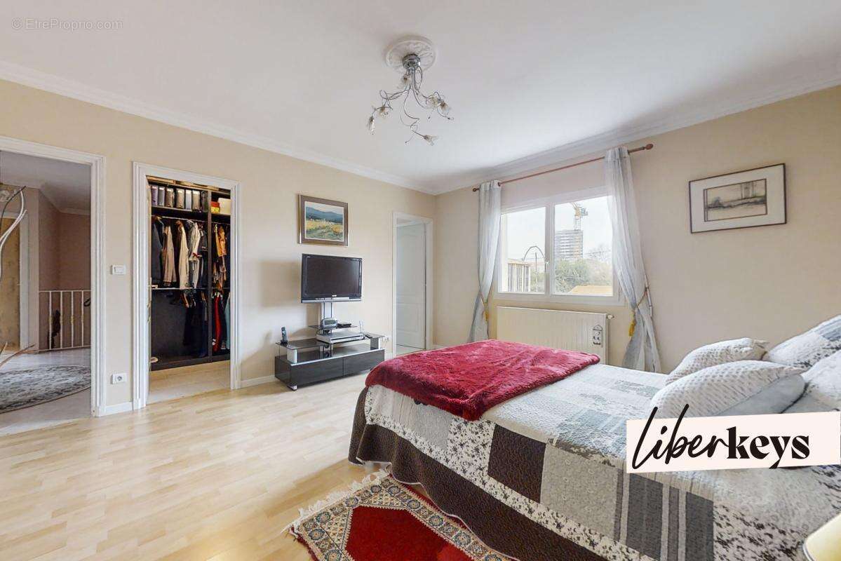 Maison à LE BOUSCAT