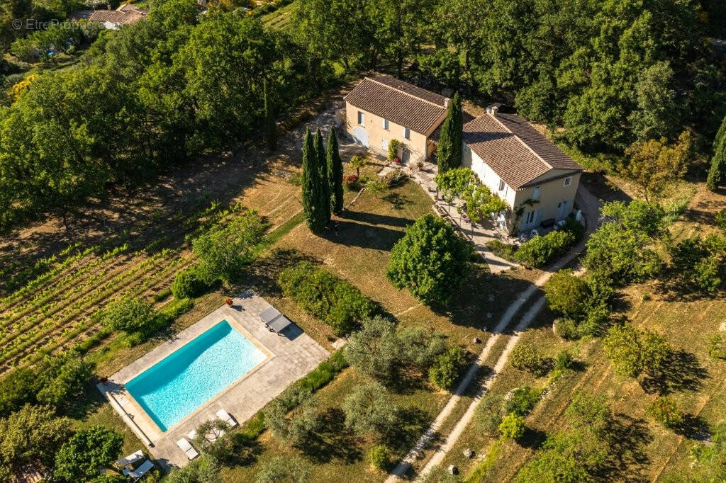 Maison à LE BARROUX