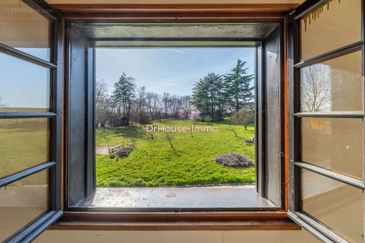 Maison 549 m² à Goussonville  - photo 47