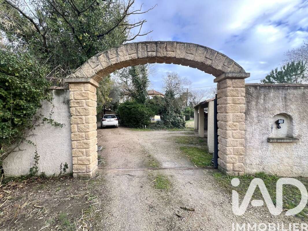 Photo 2 - Maison à SAINT-GILLES