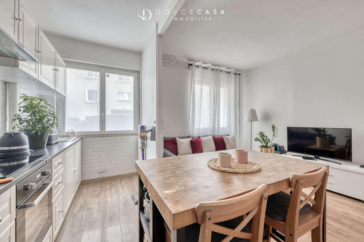 Appartement à LE PERREUX-SUR-MARNE