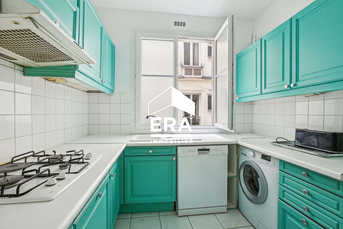 Appartement à PARIS-8E