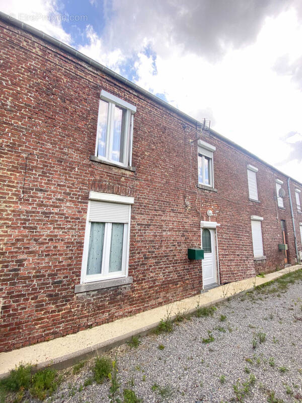 Maison à RECQUIGNIES