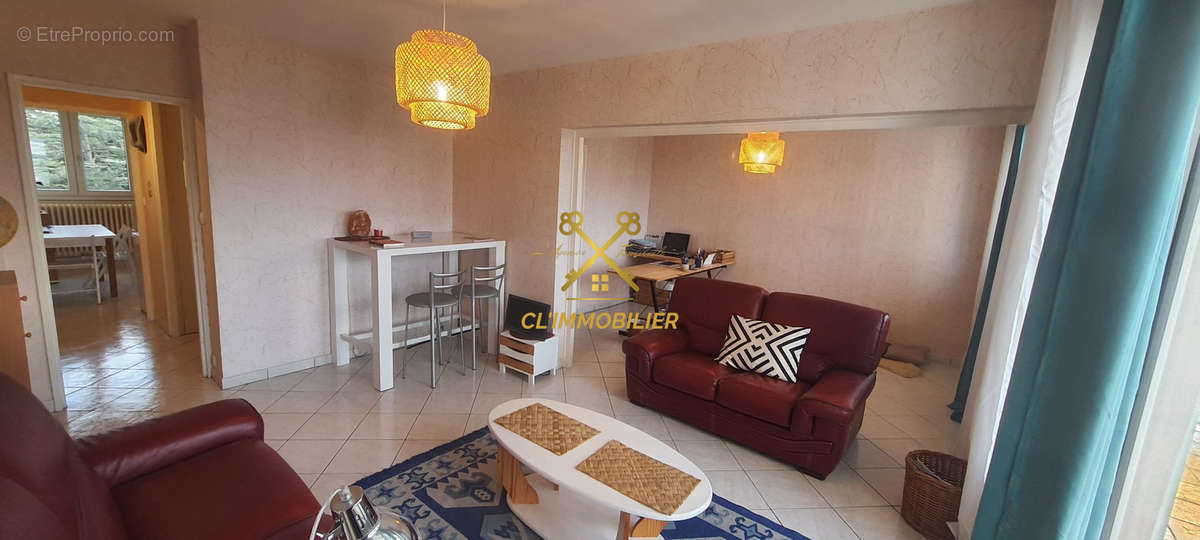 Appartement à SAINT-ETIENNE