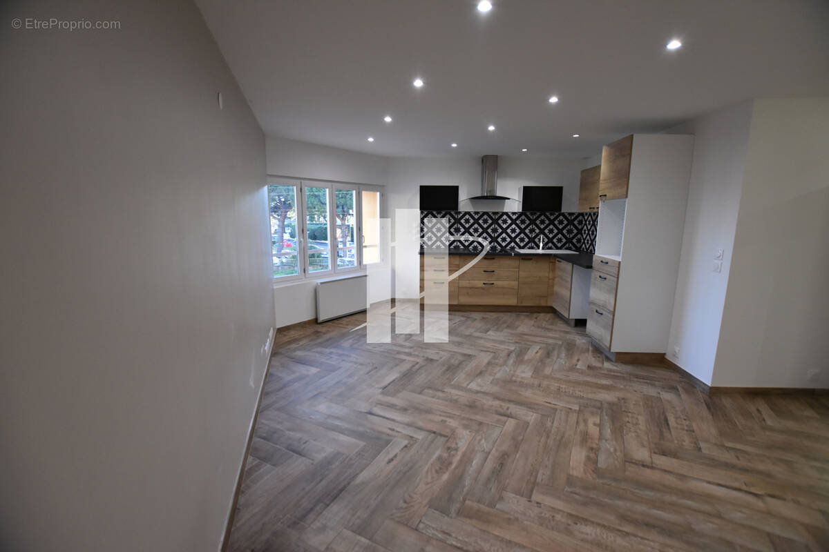 Appartement à FREJUS