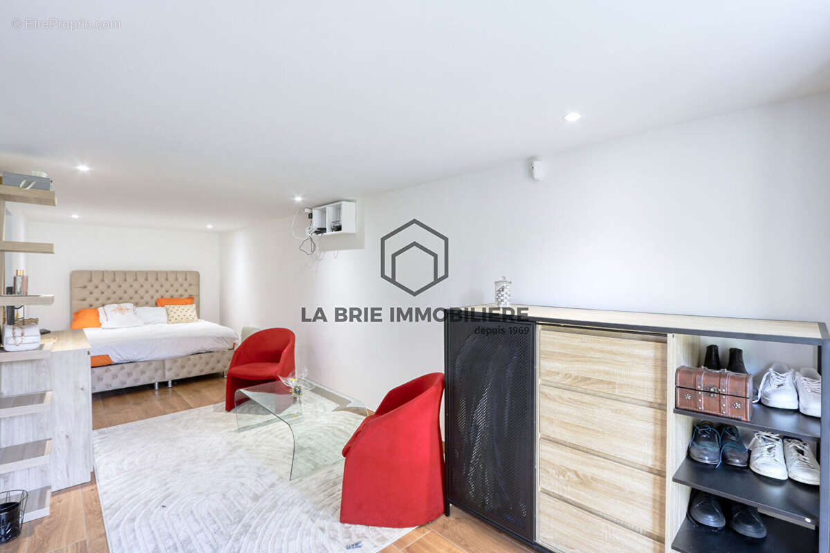 Maison à VILLECRESNES