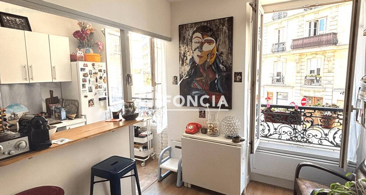 Appartement à PARIS-18E