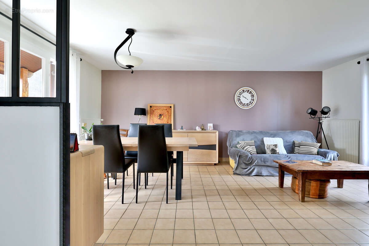 Maison à MARCY-L&#039;ETOILE