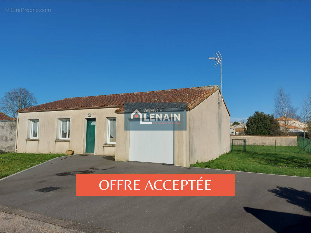 Maison à LES HERBIERS