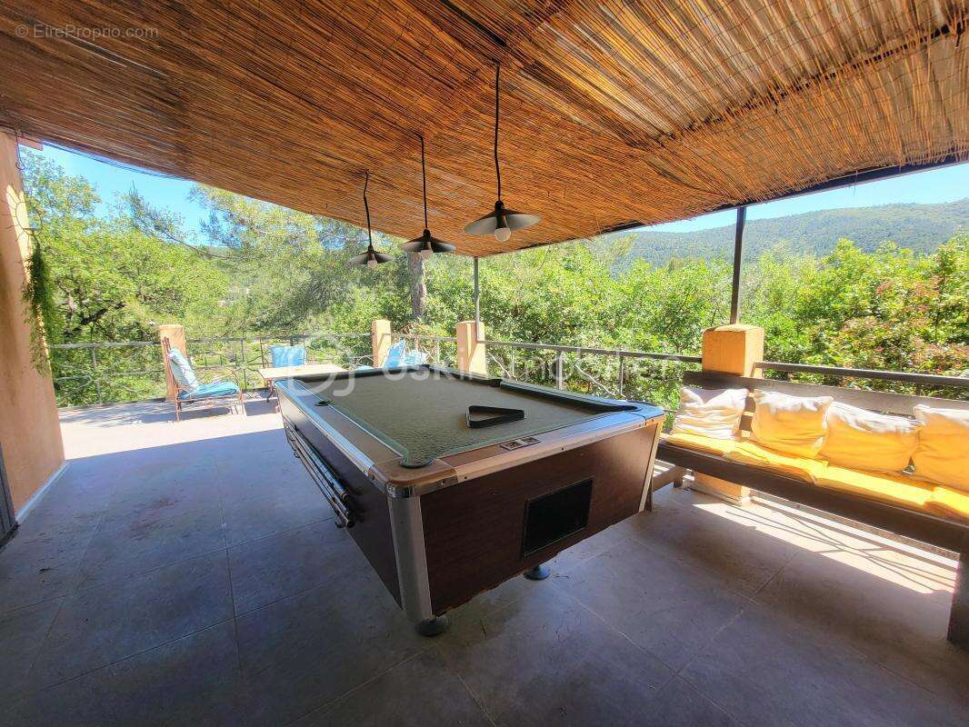 Maison à SOLLIES-TOUCAS