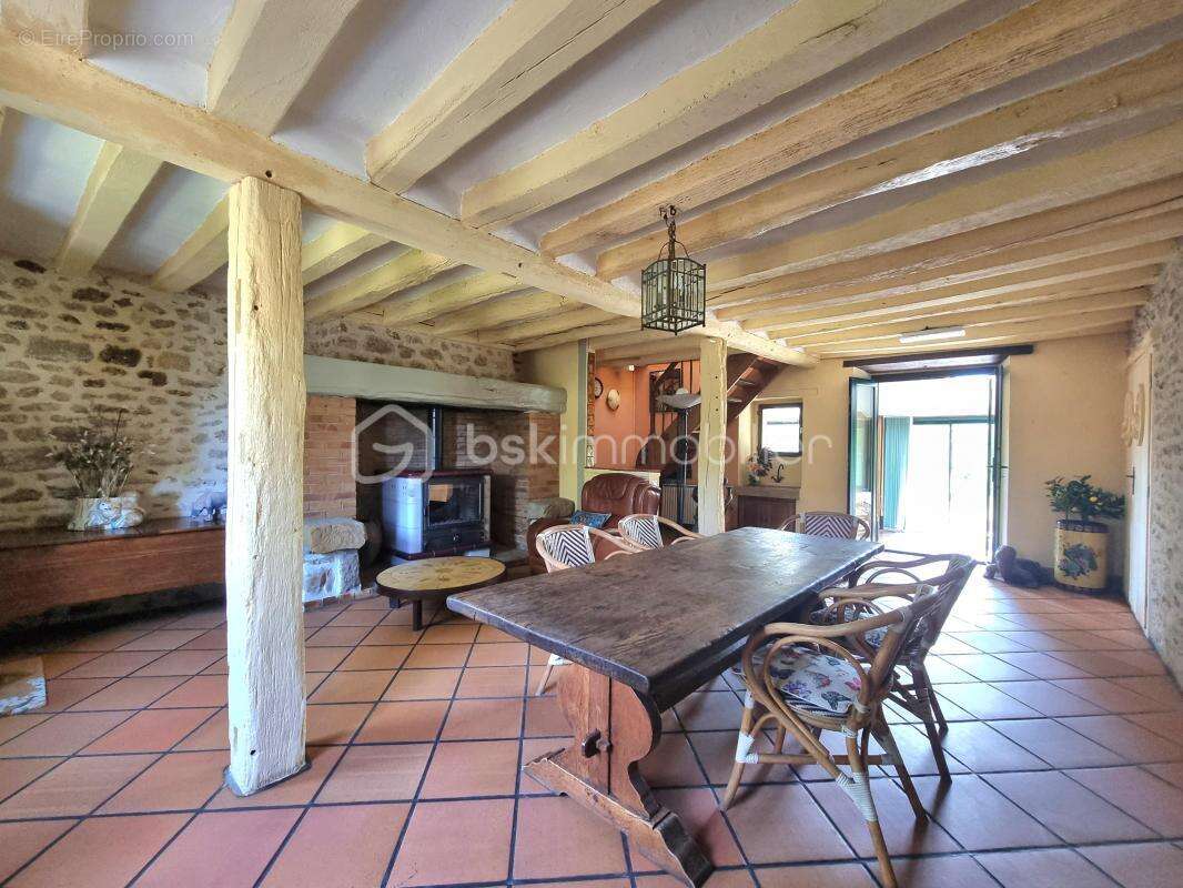 Maison en pierre_ 4 chambres_ jardin ! - photo 6
