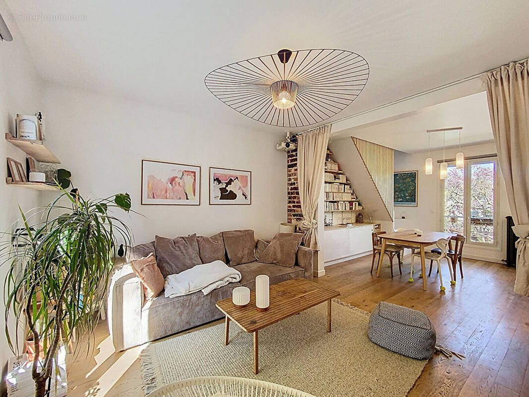 Appartement à SAINT-MAUR-DES-FOSSES