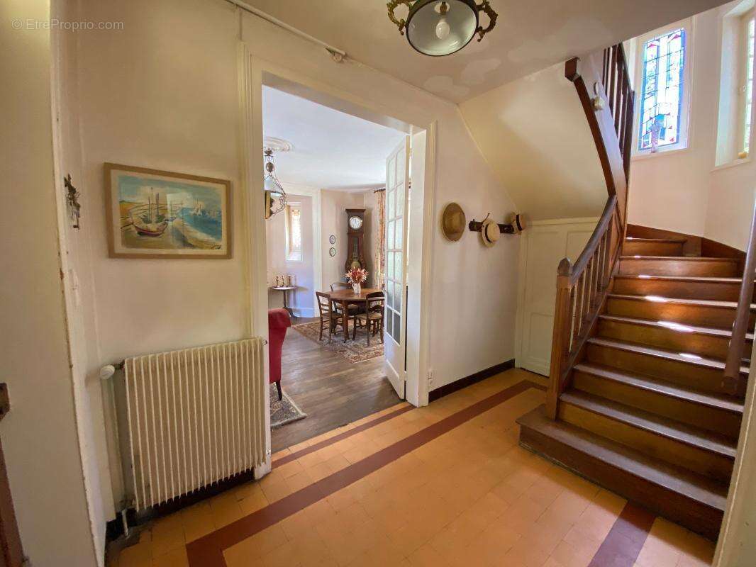 Maison à LES MATHES