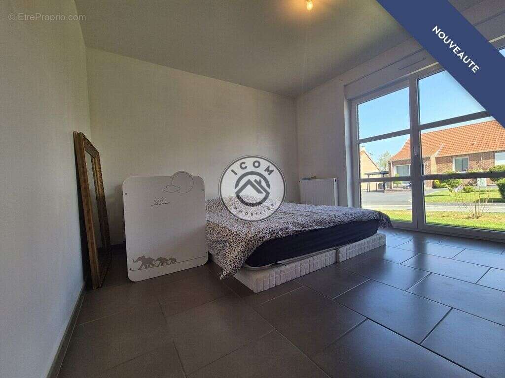 Maison à AULNOYE-AYMERIES