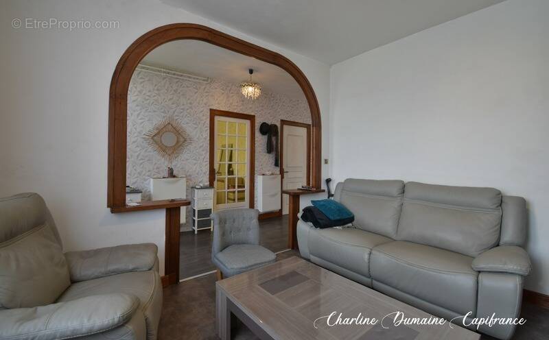 Maison à MONDEVILLE