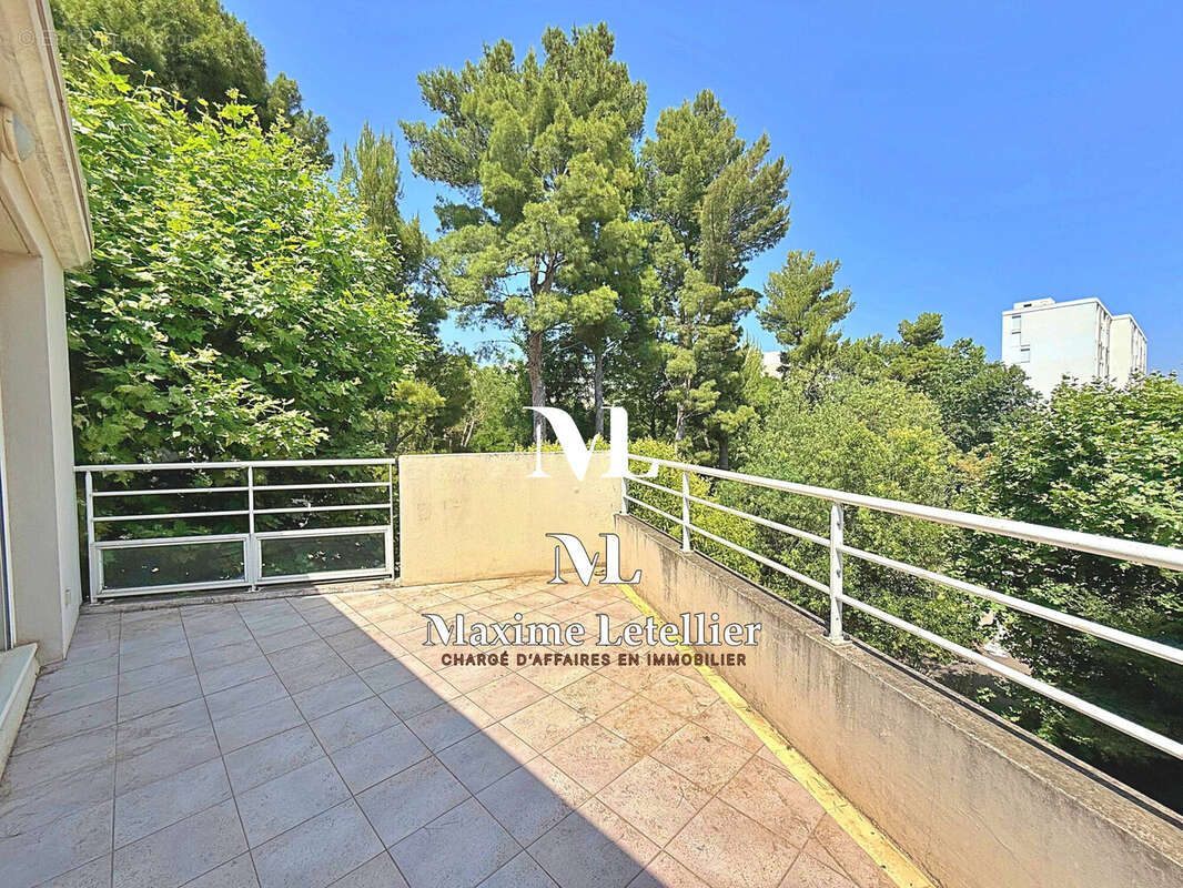 Appartement à MARSEILLE-11E