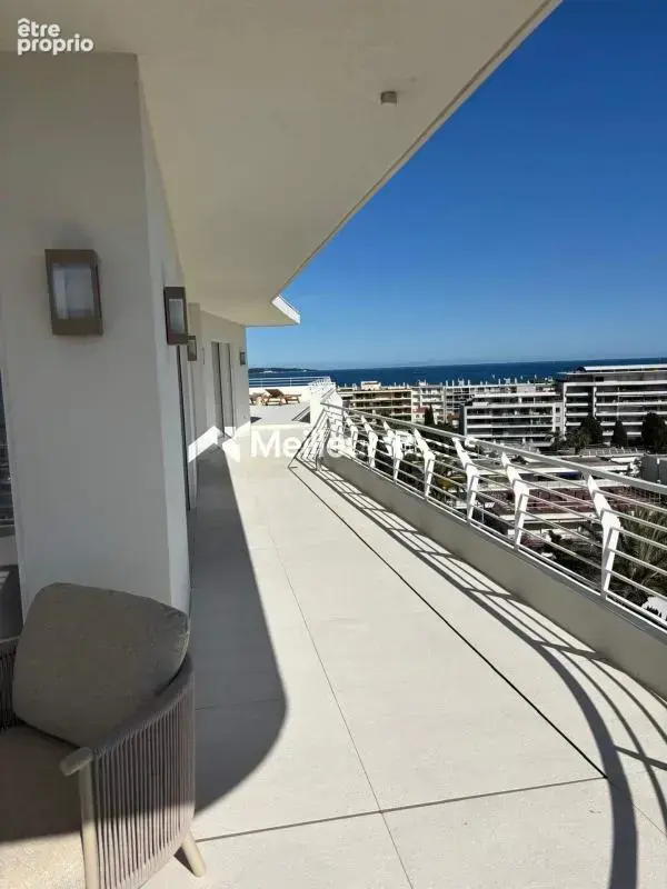 Cannes Croisette : , Rare, penthouse d'exception, terrasse et vue mer imprenable - photo 18